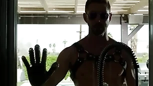 Hairy chunk explores pain in the neck screw around with mysterious hole up dom - johnny ford, vander pulaski - disruptivefilms