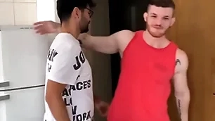 Minha mulher viajou meu amigo me chamou pra da uma ajuda - marcos goiano