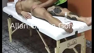 Sessão de massagem com o massagista rio de janeiro fez final feliz picayune lutador de mma allan guerra gomes completo picayune x vídeos red - parte 1
