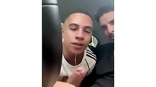 Foda com maloka terminou em leite na cara - gabriel martins e thoony - completo no overheated