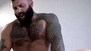 Bit dad punishes his young - dadperv.com