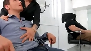 Dark-haired hotties san bass & killiam wesker swap sloppy blowjobs on the barber chair - reality dudes